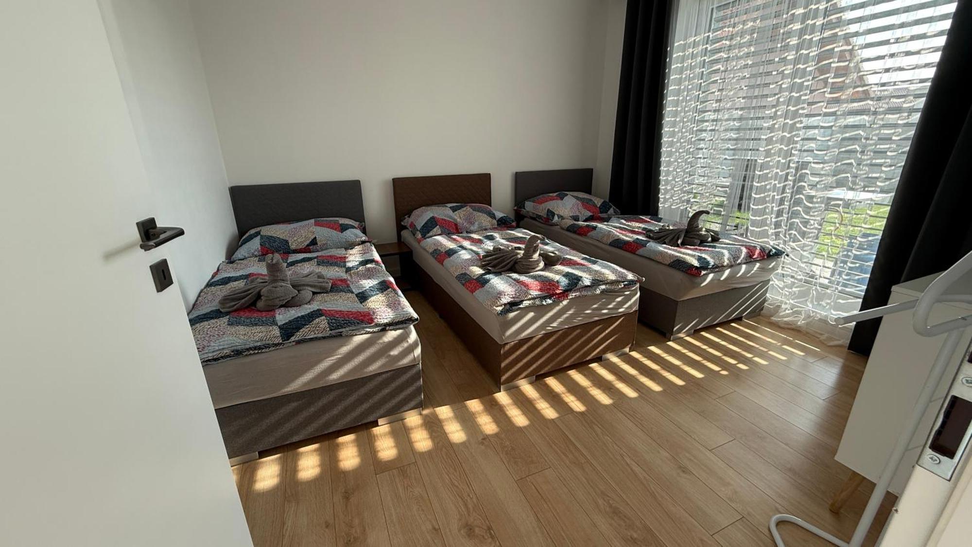 Klimatizovany Apartmanovy Dom, S Virivkou, 1B Senec Exteriör bild